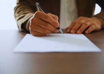 Mitigasi Risiko Kerja Sama: Mengapa “Bicara Pahit” di Awal Adalah Bentuk Kedewasaan Bisnis